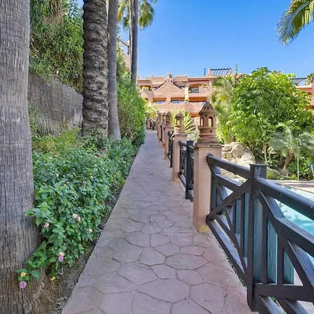 Beautifull Penthouse, Big Solarium With Seaview And Exotic Oasis Gardens Apartment Estepona
