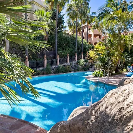 Beautifull Penthouse, Big Solarium With Seaview And Exotic Oasis Gardens Apartment Estepona